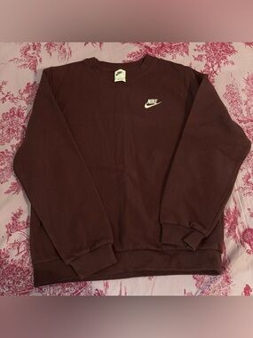 Nike crewneck